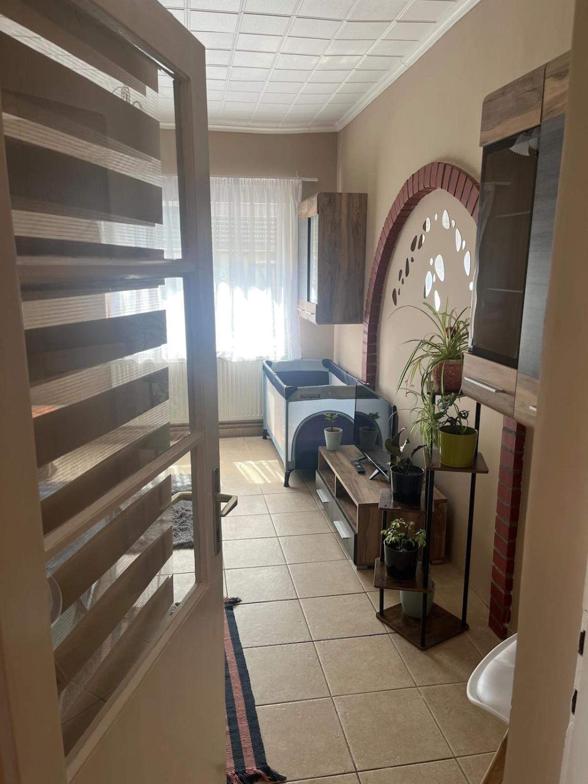 Tejfeles Vendeghaz Apartment Porva ภายนอก รูปภาพ
