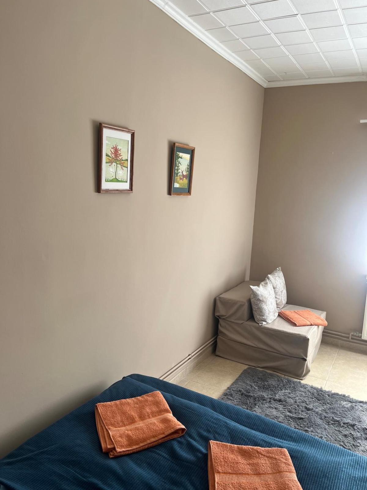 Tejfeles Vendeghaz Apartment Porva ภายนอก รูปภาพ