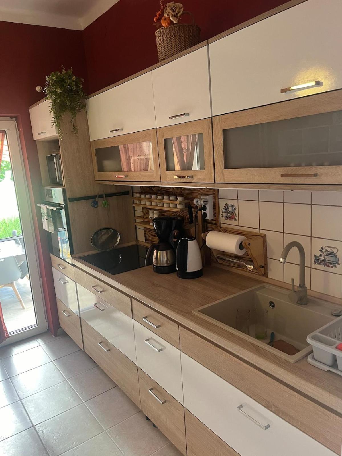 Tejfeles Vendeghaz Apartment Porva ภายนอก รูปภาพ